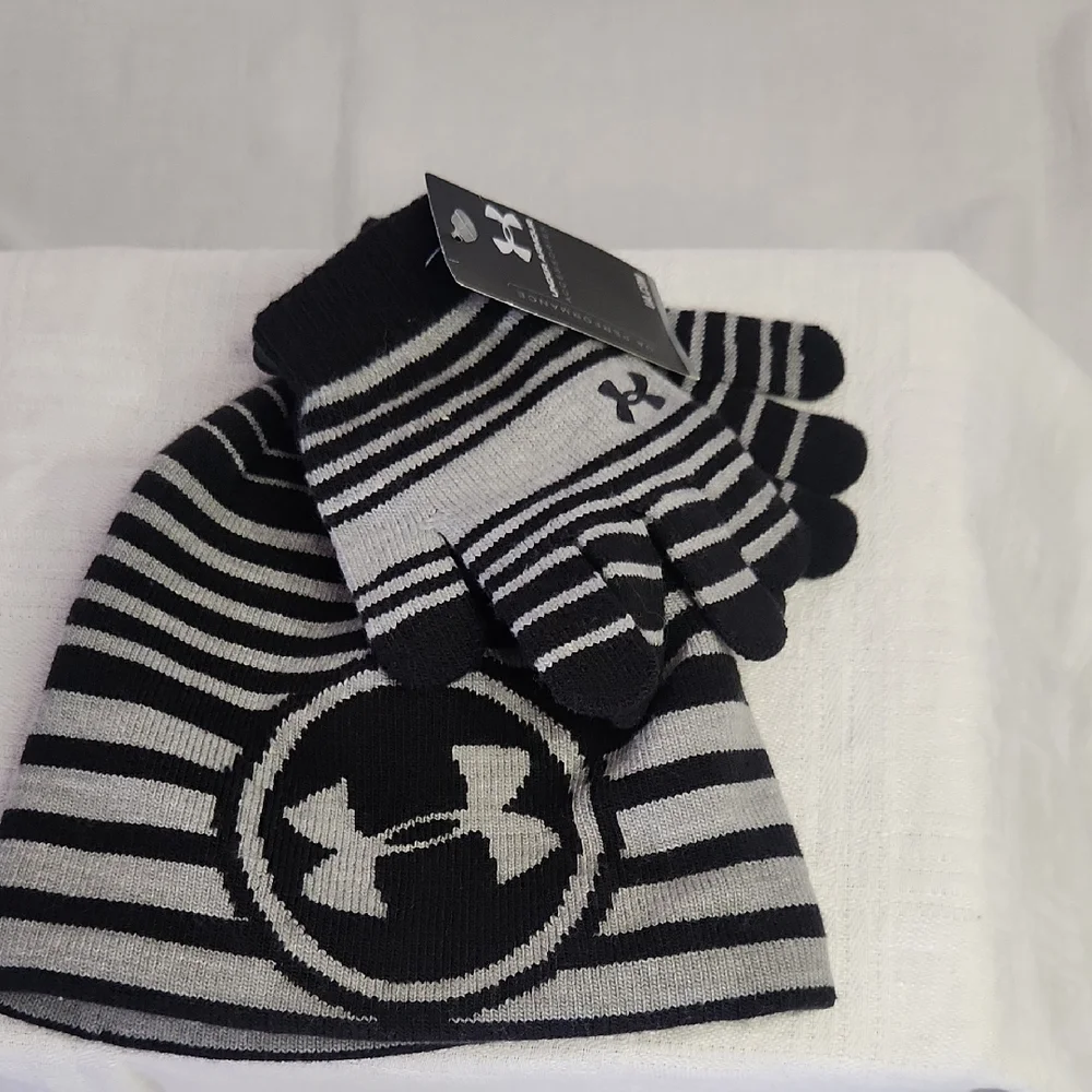 NWT Under Armour  Reversible Black and Gray Striped Beanie - Picture 8 of 8